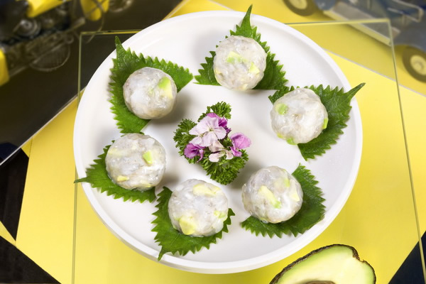 牛油果蝦球