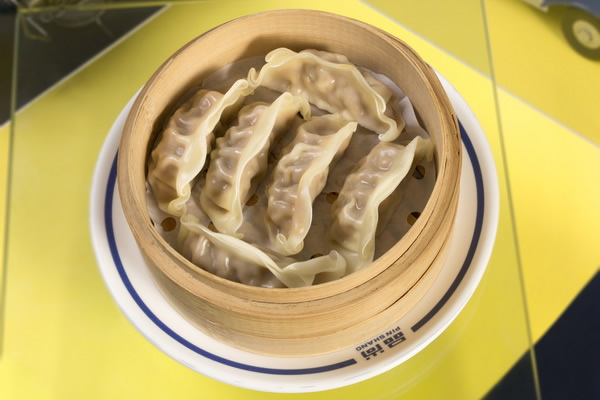 蒸餃